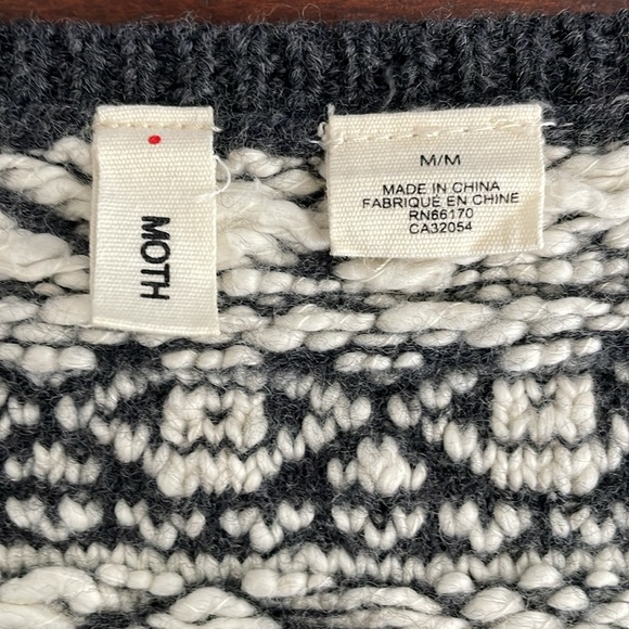 Moth Anthropologie Women’s Cropped Sweater Medium Fair Isle Gray White Waist - Picture 4 of 6